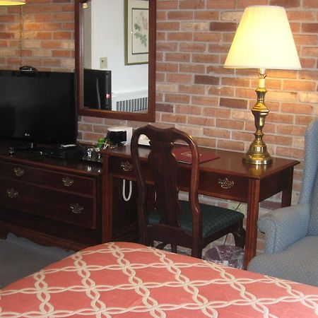 Lockport Inn And Suites Dış mekan fotoğraf